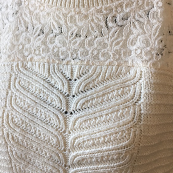 2 sweaters - Picture 6 of 8